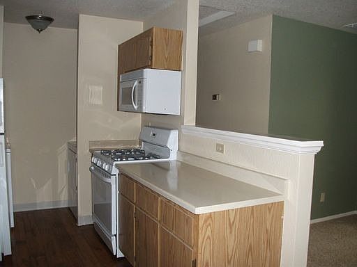 3rd image of 4305 Norwood Ave APT 55