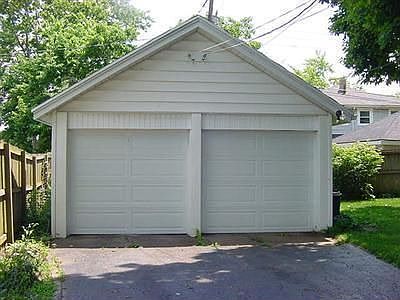 3rd image of 16 Waverly Ave