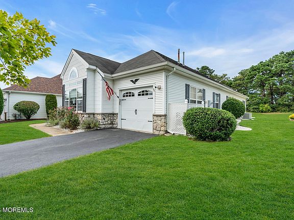5th image of 30 Arcadia Drive