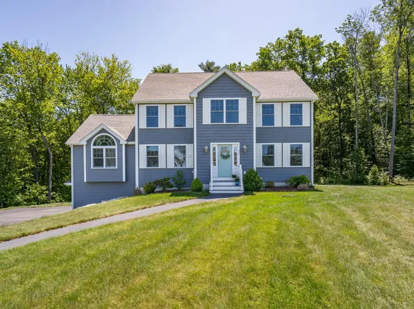 22 Innisbrook Drive, Pelham, NH 03076