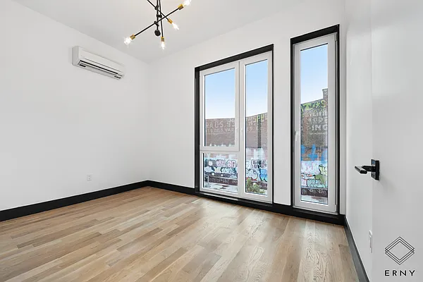 Rented by ERNY LLC | media 9