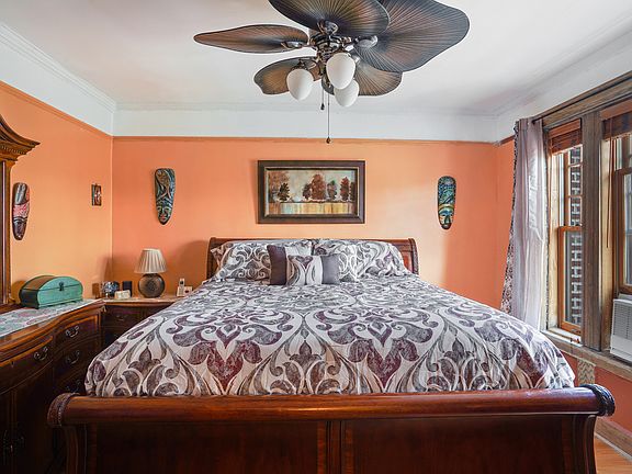 5th image of 110 Cambridge Pl APT 4A
