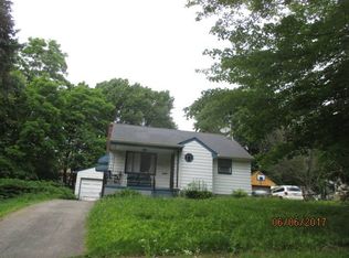 72 Van Buren St, Campbell, OH