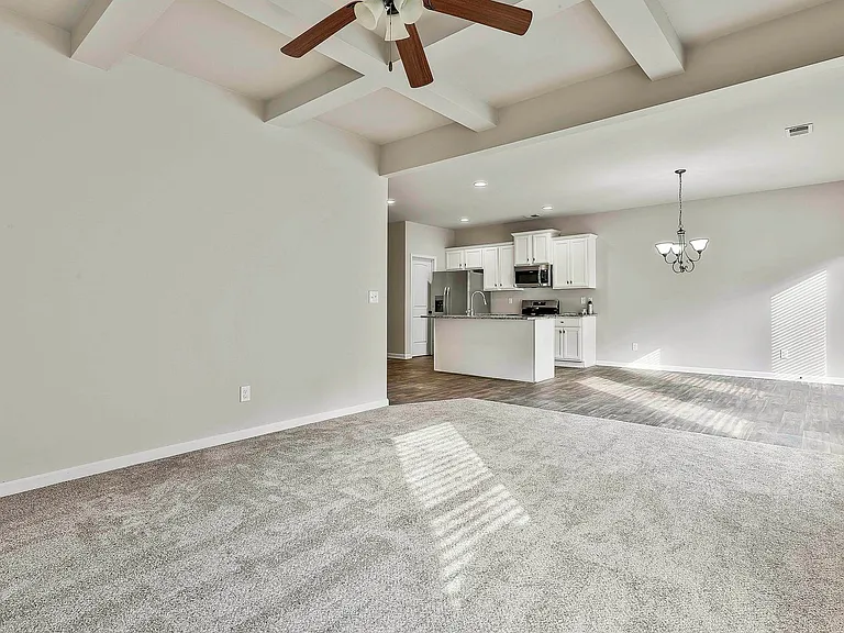 5037 Pioneer Pkwy — Photo 11