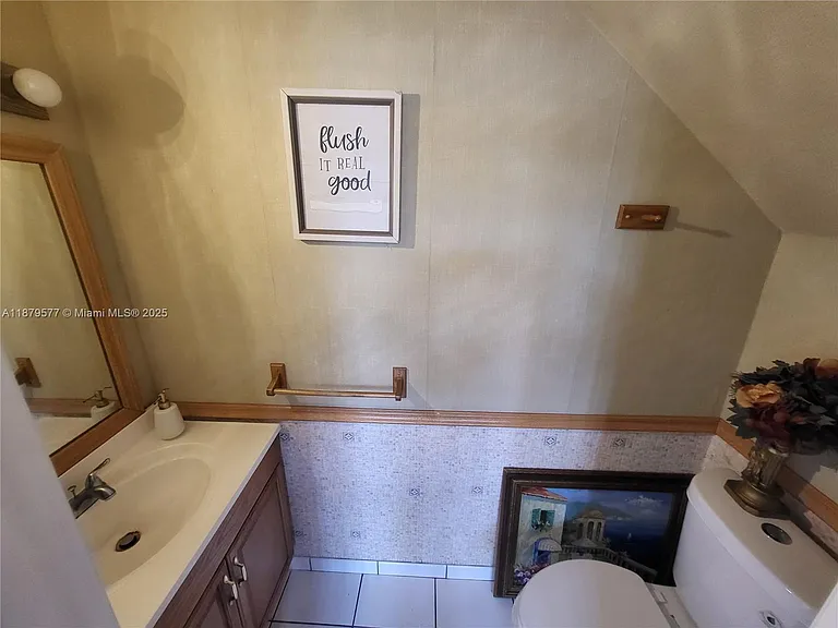 820 NE 212th Ter #6 — Photo 38