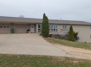 25788 Bellevue Cascade Rd, Bellevue, IA 52031