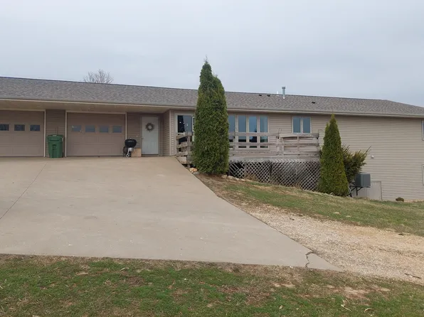 25788 Bellevue Cascade Rd, Bellevue, IA 52031