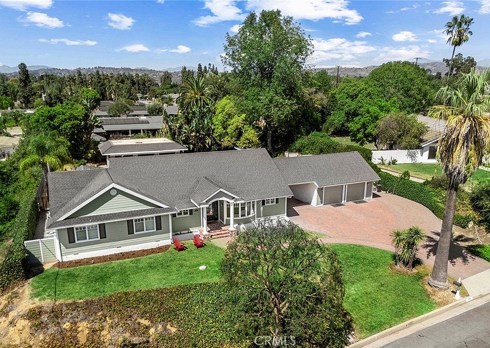 1st image of 207 Barcelona Cir