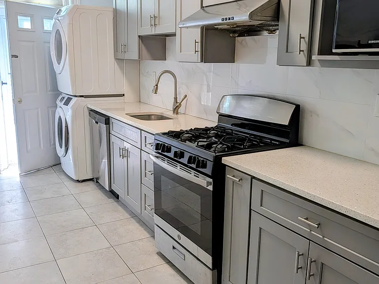 220 Saint Nicholas Ave #2 — Photo 8