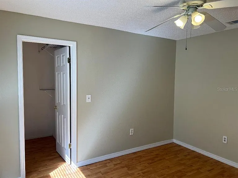 200 Arbor Dr W — Photo 33