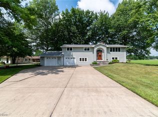 6590 S Duck Creek Rd, Berlin Center, OH 44401
