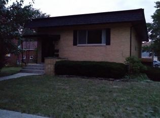 325 Belden Pl, Munster, IN 46321