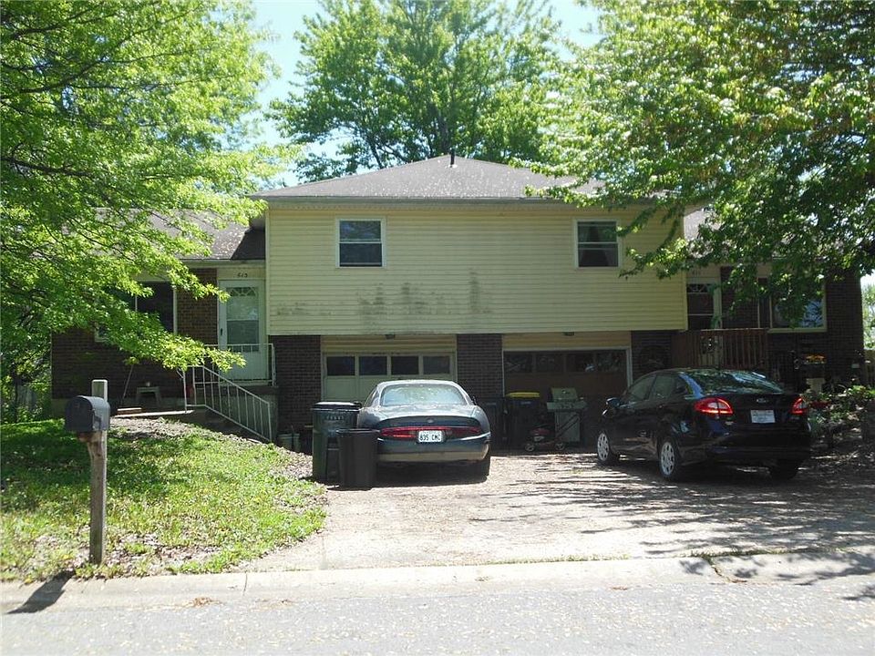 2nd image of 611 E Lincoln Ln