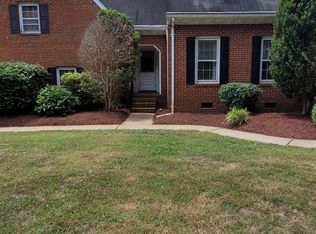 5135 Lake Shores Rd, Virginia Beach, VA 23455