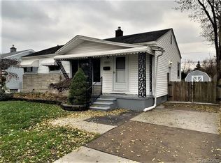 31625 Hazelwood St, Westland, MI 48186