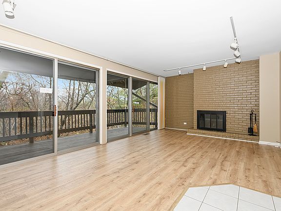 4th image of 5523 E Lake Dr APT D