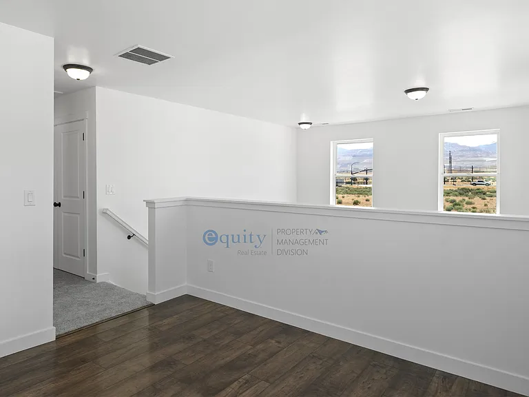 10539 S Liv Way — Photo 14