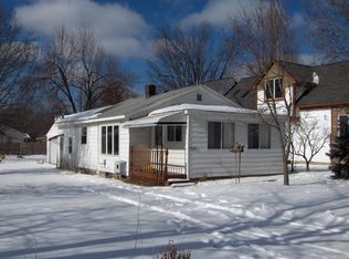 848 Gibson Ave, Oxford, MI 48371