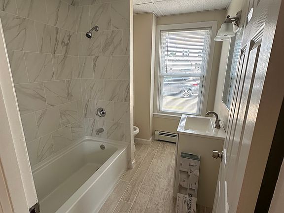 3rd image of 98 Japonica St APT 1