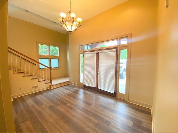 2nd image of 274 Stirling Dr