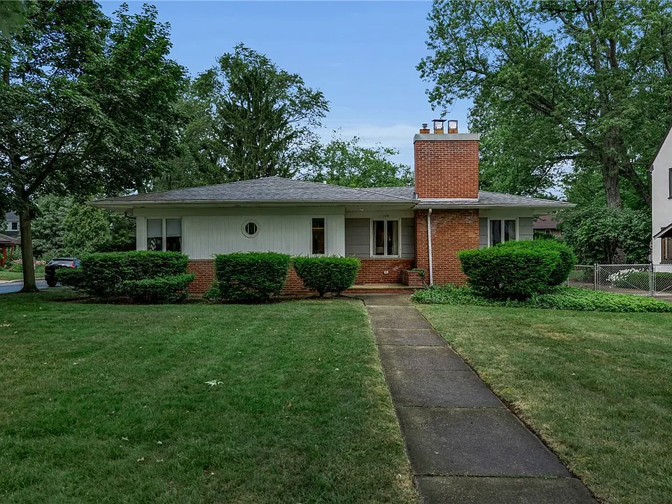 114 Burbank Dr