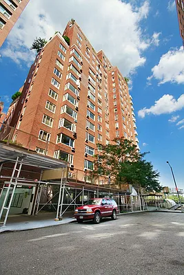 Sold by Corcoran | media 27