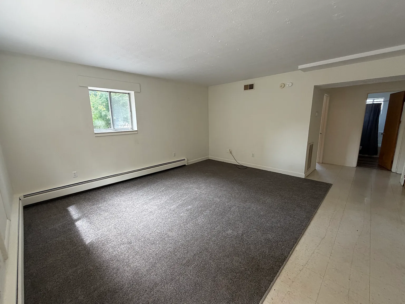 2 bed, 1.5 bath, $1,100 — Photo 2