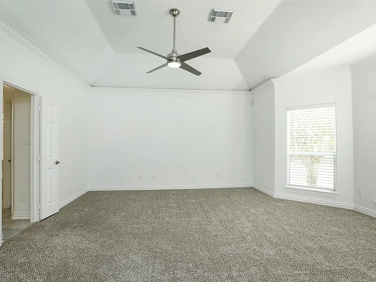 1715 Cottage Landing Ln — Photo 25