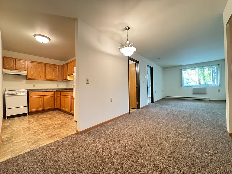 121 Colonial Dr #206 — Photo 3