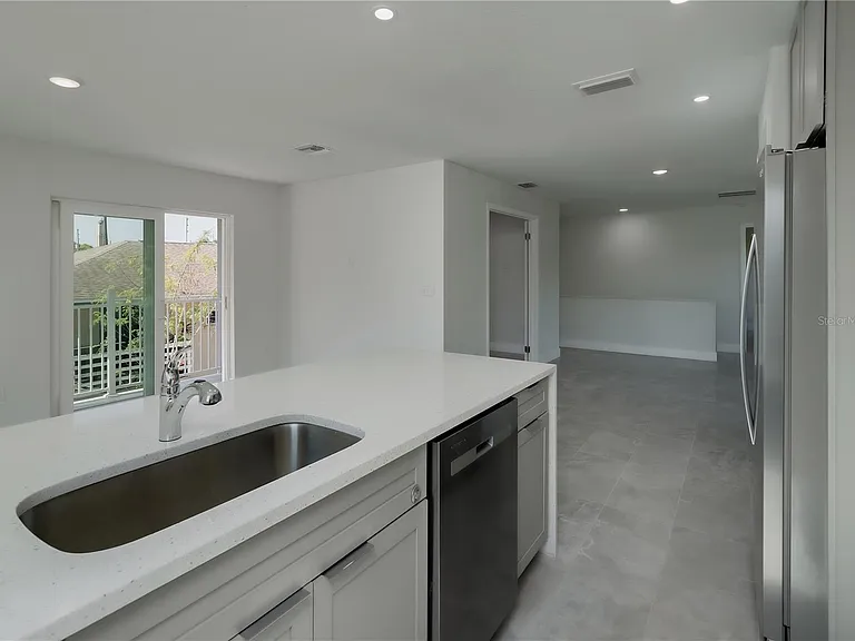 310 Hibiscus St #B — Photo 23