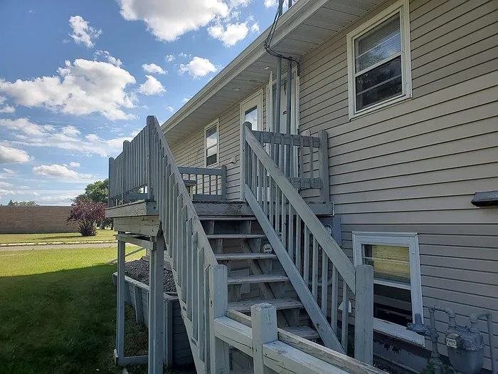 2 bed, 1.0 bath, 750 sqft, $825 — Photo 2
