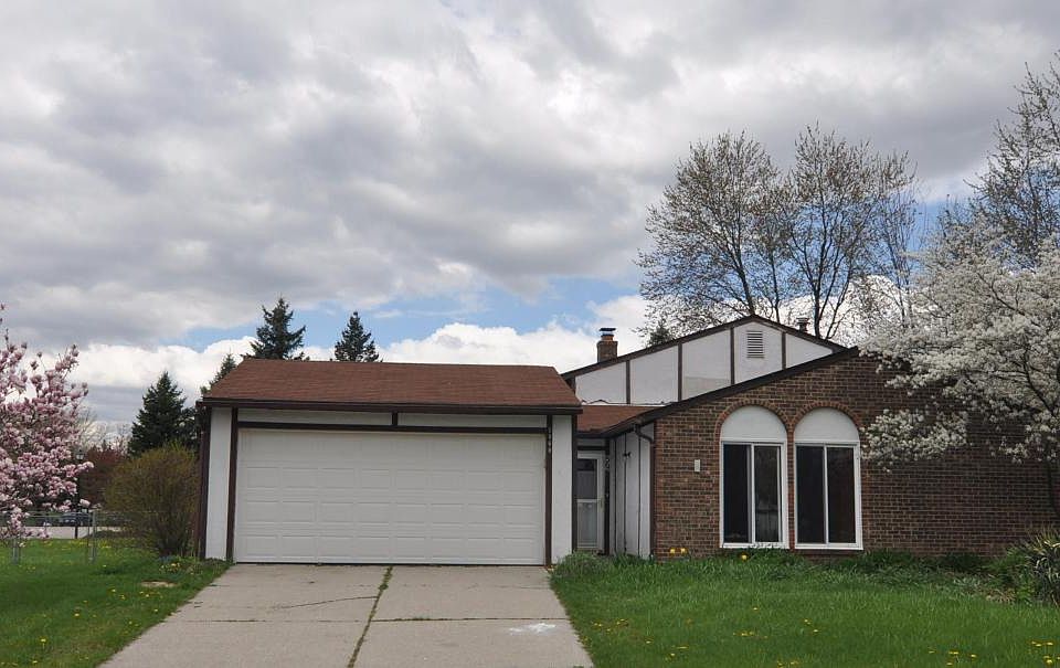 1st image of 5968 Big Pine Dr