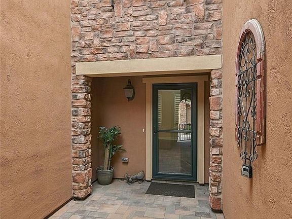 3rd image of 9218 Viaggio Way