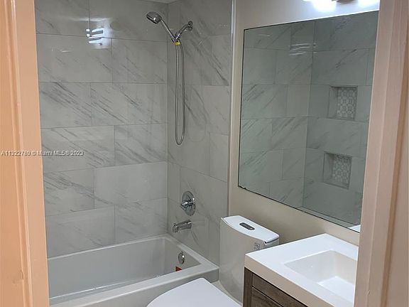 3rd image of 227 Oakridge N #227