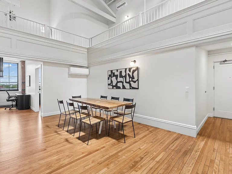 129 Main St #302 — Photo 14
