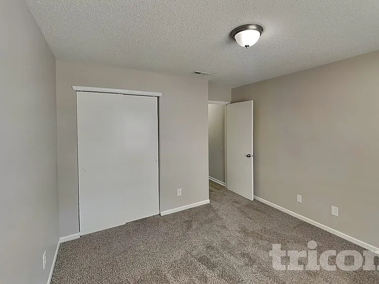 2869 Ludwig Dr — Photo 13