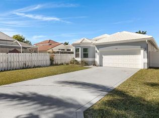 7549 Thornlee Dr, Lake Worth, FL 33467