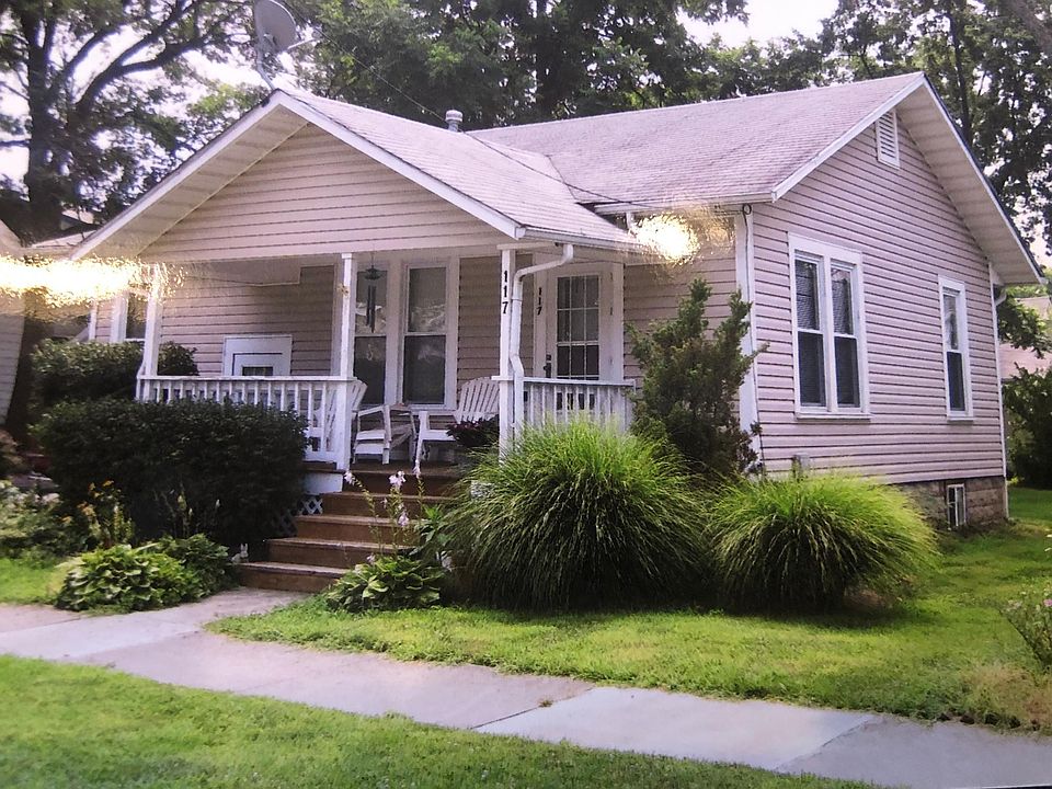 1st image of 117 E Broadway Ave