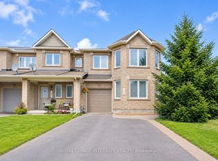133 Shady Grove St, Ottawa, ON K2G 6Z5