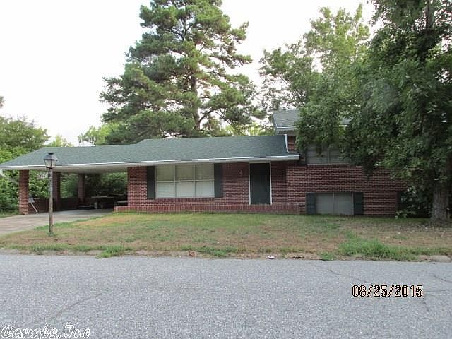 2nd image of 1424 Huddleston St