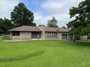 126 Edgewood Dr, Bedford, IN 47421