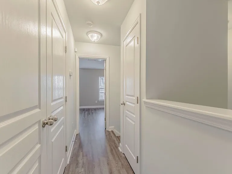 713 Samuel Cary Dr — Photo 33