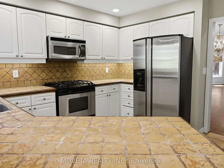 30 Briardale Pl — Photo 16