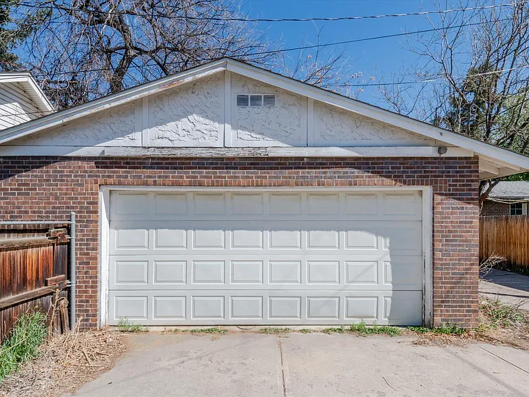 2644 Cherry St — Photo 20