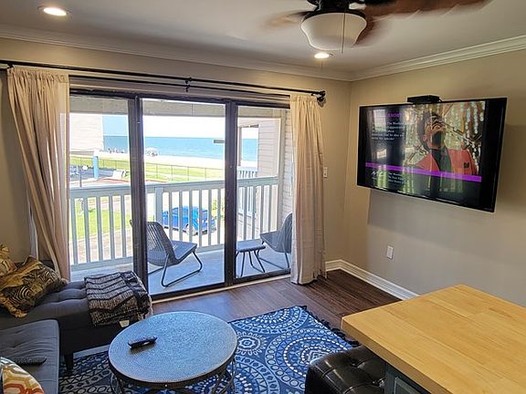 4th image of 3938 Surfside Blvd Unit 1111