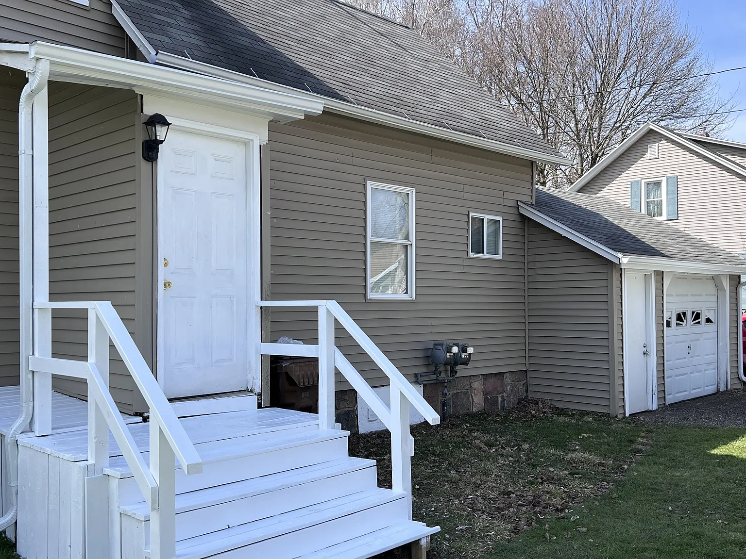 221 E. Warren St. - 2 — Photo 2
