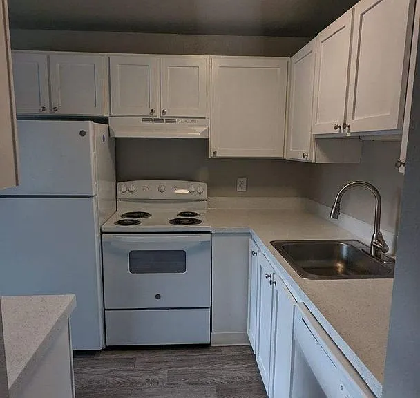Stillwater Apartments — Photo 1