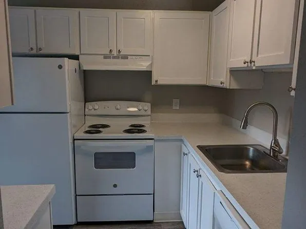 Stillwater Apartments