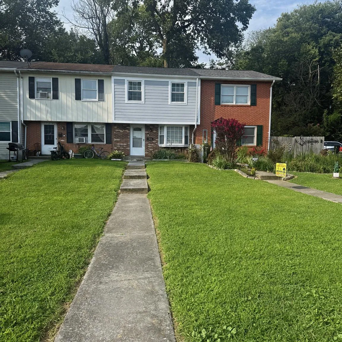 3 bed, 2.5 bath, 1070 sqft, $2,000 — Photo 2