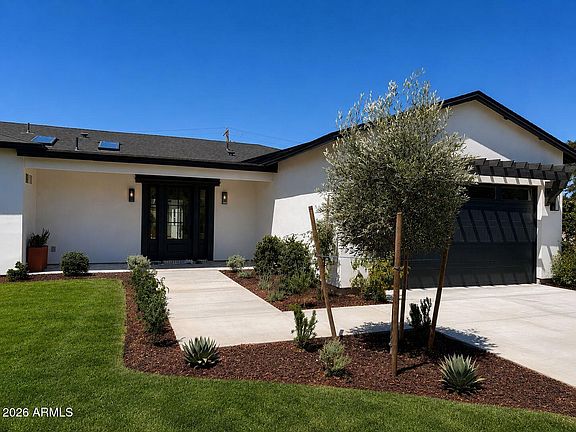 2nd image of 4048 E EDGEMONT Avenue